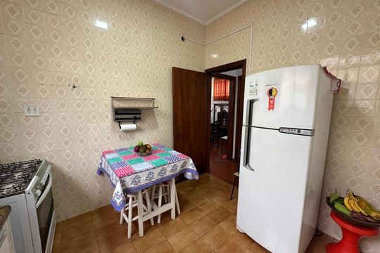Cozinha de apartamento para alugar com 2 quartos, 112m² em Centro, São Vicente