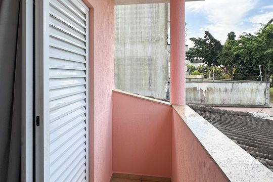 Sacada - Suíte 3 de casa à venda com 3 quartos, 257m² em Parque dos Passaros, São Bernardo do Campo