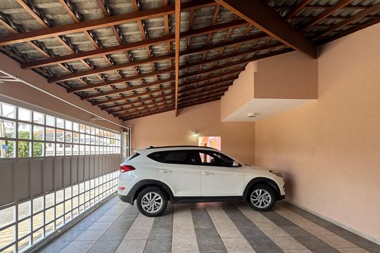 Garagem de casa à venda com 3 quartos, 257m² em Parque dos Passaros, São Bernardo do Campo