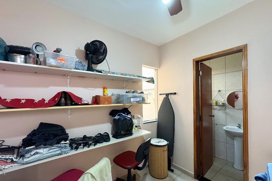 Quarto de Serviço de casa à venda com 3 quartos, 257m² em Parque dos Passaros, São Bernardo do Campo