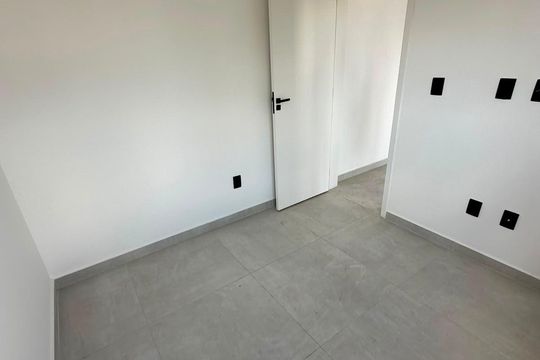 Quarto de apartamento à venda com 1 quarto, 30m² em Vila Aricanduva, São Paulo