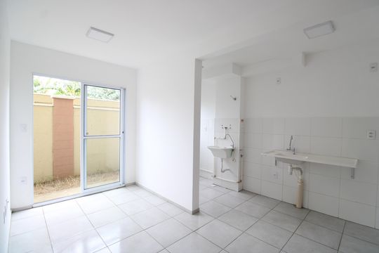 Apartamento para alugar com 2 quartos, 48m² em Taquara, Rio de Janeiro