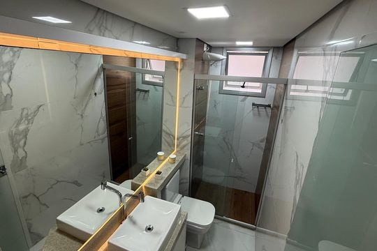 Banheiro de apartamento à venda com 3 quartos, 87m² em Castelo, Belo Horizonte