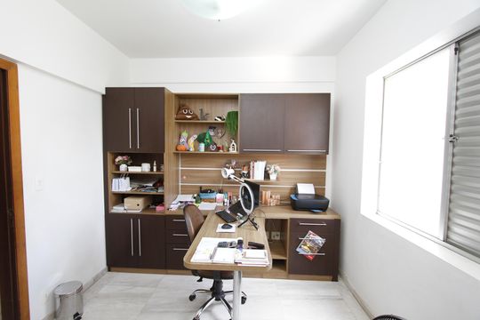 Quarto 2 de apartamento à venda com 4 quartos, 360m² em Grajaú, Belo Horizonte