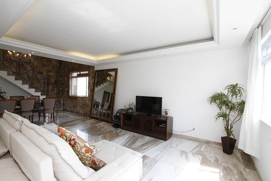 Apartamento à venda com 4 quartos, 360m² em Grajaú, Belo Horizonte
