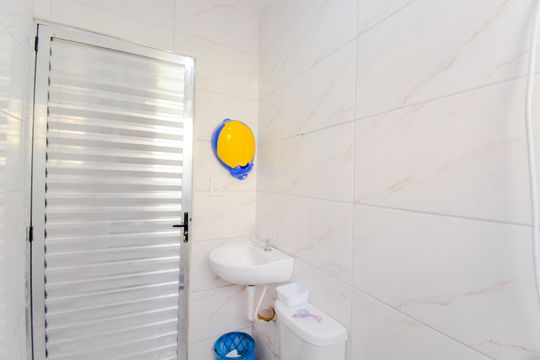 Banheiro de casa para alugar com 1 quarto, 42m² em Parque Continental Iii, Guarulhos