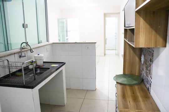Casa para alugar com 5 quartos, 425m² em Extensão do Bosque, Rio das Ostras
