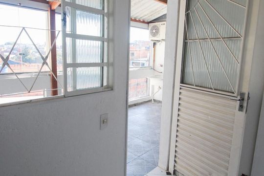 Quarto 2 de casa para alugar com 2 quartos, 50m² em Jardim Vale das Virtudes, São Paulo