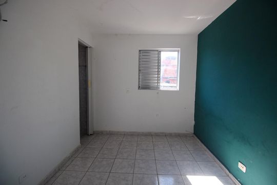 Quarto/Sala de casa para alugar com 2 quartos, 50m² em Jardim Vale das Virtudes, São Paulo