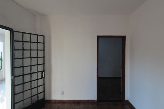 Sala de casa para alugar com 2 quartos, 60m² em Mantiqueira, Belo Horizonte