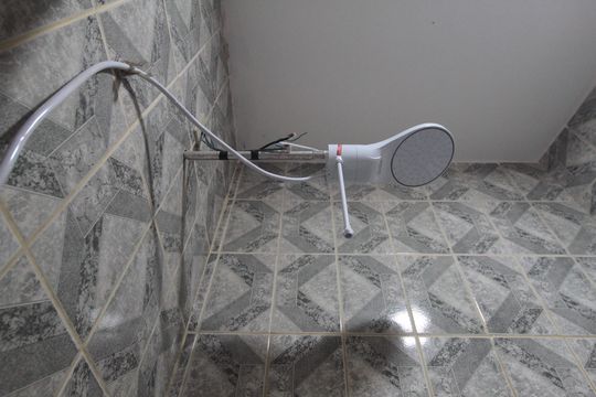 Banheiro Social de casa para alugar com 2 quartos, 60m² em Mantiqueira, Belo Horizonte