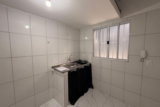 Cozinha de kitnet/studio para alugar com 1 quarto, 36m² em Vila Tupi, Várzea Paulista