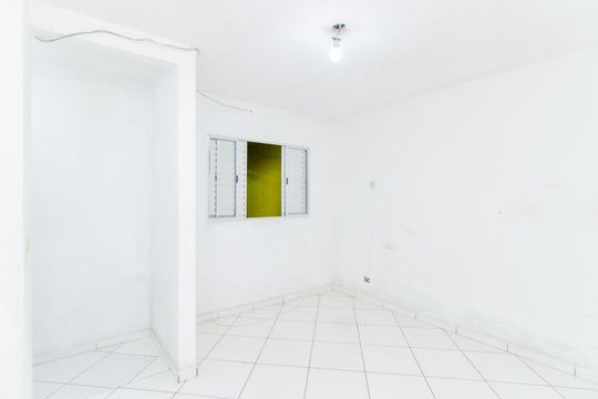Quarto de casa para alugar com 1 quarto, 46m² em Jardim Sao Joao, Guarulhos