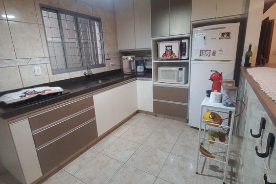 Casa para alugar com 3 quartos, 140m² em Medeiros, Jundiaí