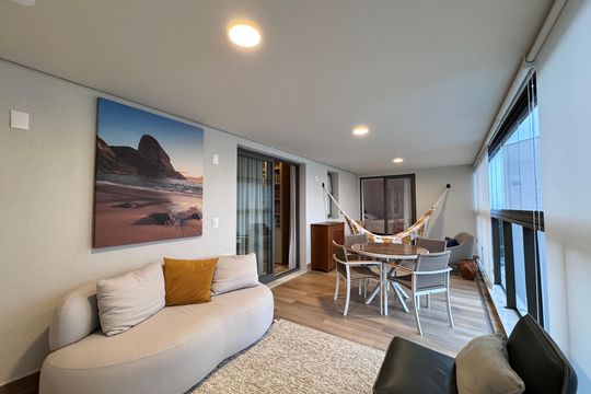 Varanda de apartamento à venda com 4 quartos, 314m² em Barra da Tijuca, Rio de Janeiro