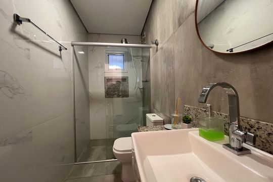 Banheiro Social de casa à venda com 3 quartos, 180m² em Castelo, Belo Horizonte