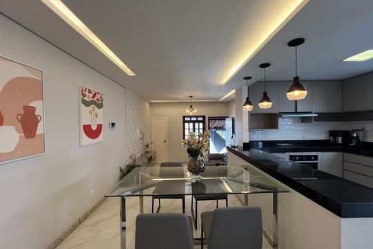 Sala de Jantar de casa à venda com 3 quartos, 180m² em Castelo, Belo Horizonte