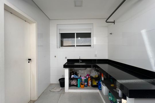 Área de Serviço de casa à venda com 3 quartos, 180m² em Castelo, Belo Horizonte