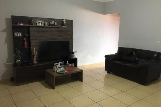 Casa à venda com 3 quartos, 205m² em Parque Residencial Salerno (Nova Veneza), Sumaré