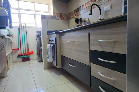 Cozinha e Área de Serviço de apartamento à venda com 2 quartos, 58m² em Gopouva, Guarulhos