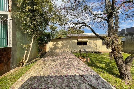 Área externa de casa para alugar com 2 quartos, 60m² em Vicentina, São Leopoldo