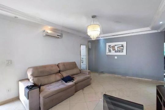Casa à venda com 3 quartos, 180m² em Vila Lemos, Campinas
