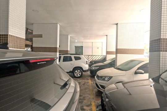 Área Comum - Garagem de apartamento para alugar com 2 quartos, 95m² em Campo Grande, Santos