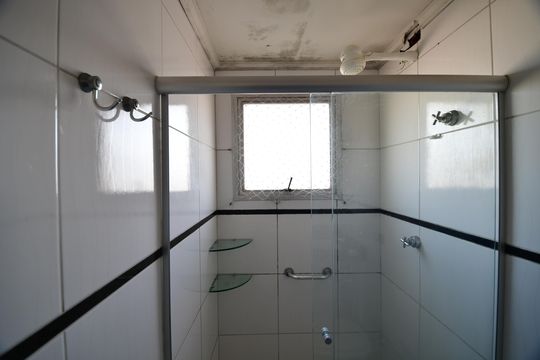 Banheiro Suíte de apartamento para alugar com 2 quartos, 93m² em Bosque, Campinas