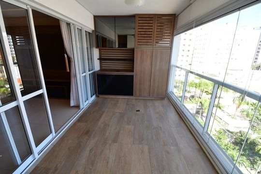 Varanda gourmet de apartamento para alugar com 2 quartos, 109m² em Cambuí, Campinas