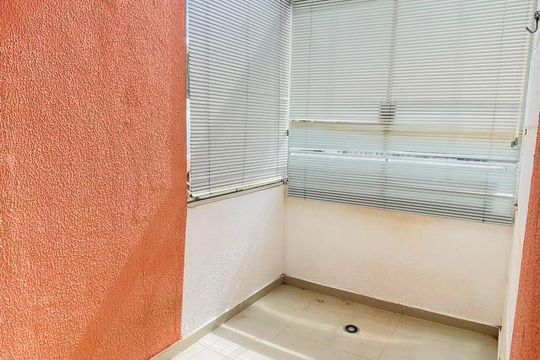 Varanda de apartamento para alugar com 2 quartos, 45m² em Jardim Isis, Cotia