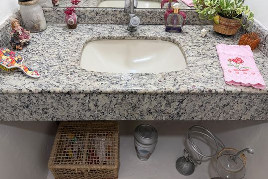 Lavabo de casa para alugar com 4 quartos, 200m² em Aparecida, Santos