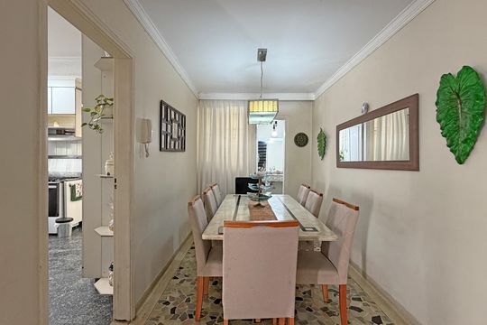 Sala de casa para alugar com 4 quartos, 200m² em Aparecida, Santos
