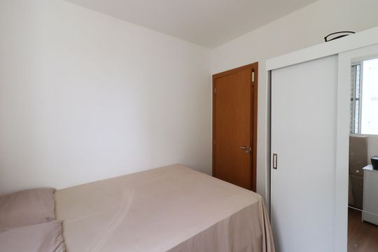 Quarto 1 de apartamento à venda com 2 quartos, 45m² em Costa E Silva, Porto Alegre