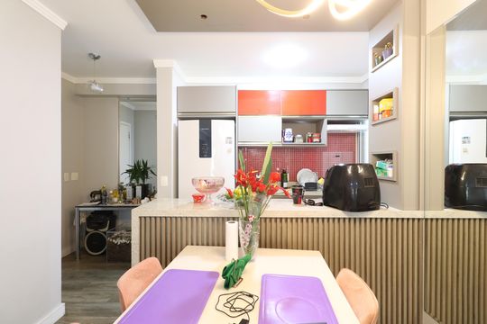 Cozinha e Área de serviço  de apartamento à venda com 3 quartos, 70m² em Pompeia, São Paulo