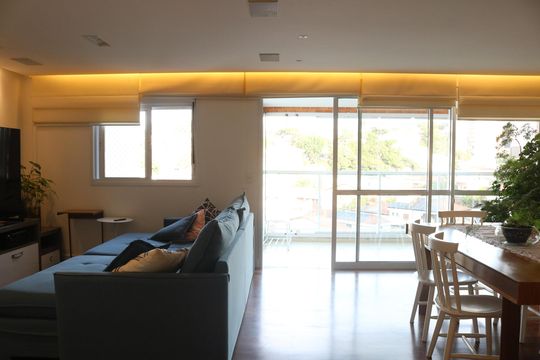 Sala de apartamento à venda com 3 quartos, 130m² em Vila Ipojuca, São Paulo