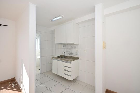 Cozinha de apartamento para alugar com 2 quartos, 52m² em Vila Andrade, São Paulo