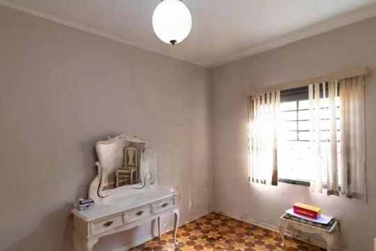 Casa à venda com 4 quartos, 180m² em Jardim Eulina, Campinas