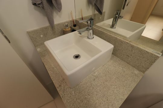 Banheiro Social de apartamento à venda com 3 quartos, 93m² em Campestre, Santo André