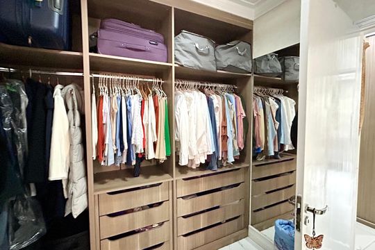 Closet da suíte de apartamento à venda com 2 quartos, 115m² em Picanço, Guarulhos