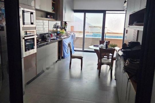 Casa de Condomínio à venda com 4 quartos, 220m² em Swiss Park, Campinas