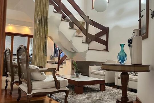Casa de Condomínio à venda com 4 quartos, 270m² em Chácaras Alpina, Valinhos