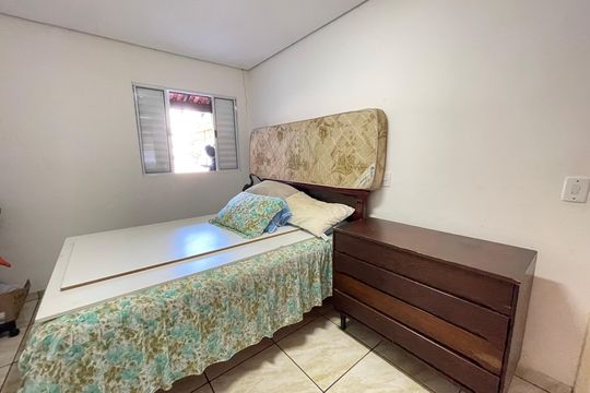 Quarto  de casa à venda com 1 quarto, 600m² em Caxingui, São Paulo