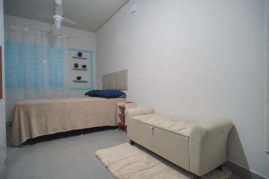 Quarto 1 de casa para alugar com 3 quartos, 120m² em São José, Sapucaia do Sul