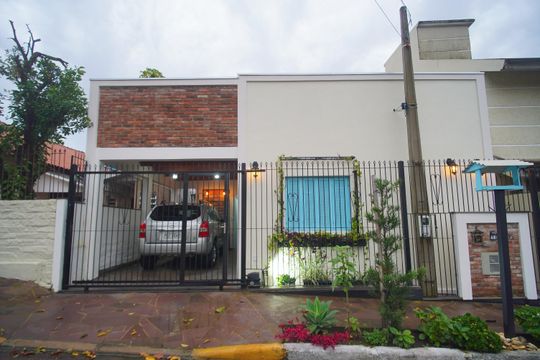 Fachada de casa para alugar com 3 quartos, 120m² em São José, Sapucaia do Sul