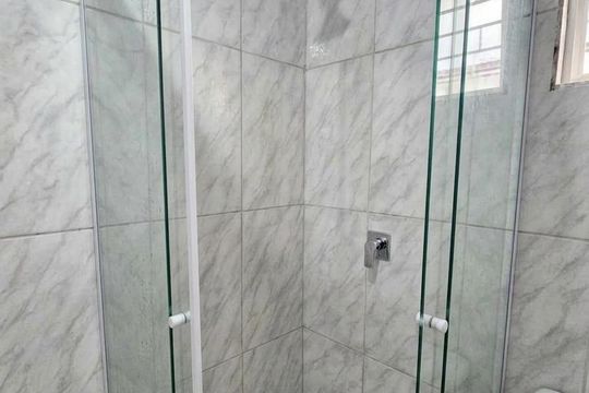 Banheiro de apartamento para alugar com 2 quartos, 57m² em Santa Cruz, Gravataí