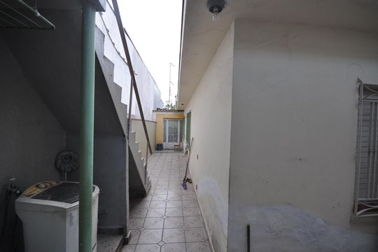 Vista do Quarto de casa para alugar com 1 quarto, 35m² em Jardim Guanca, São Paulo