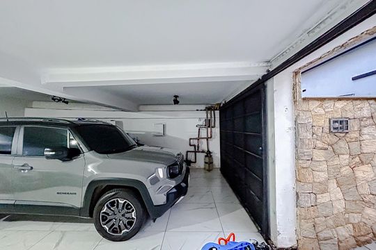 Garagem de casa para alugar com 3 quartos, 250m² em Vila Santa Isabel, São Paulo