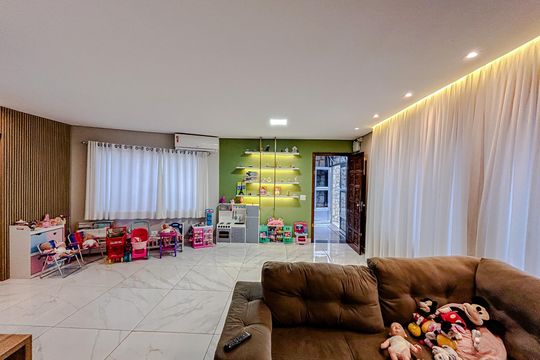 Sala de casa para alugar com 3 quartos, 250m² em Vila Santa Isabel, São Paulo
