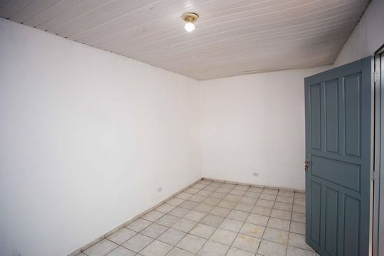 Quarto de casa para alugar com 1 quarto, 50m² em Conceição, Diadema