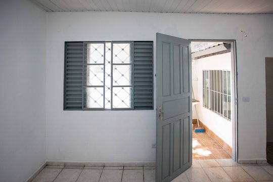 Quarto de casa para alugar com 1 quarto, 50m² em Conceição, Diadema